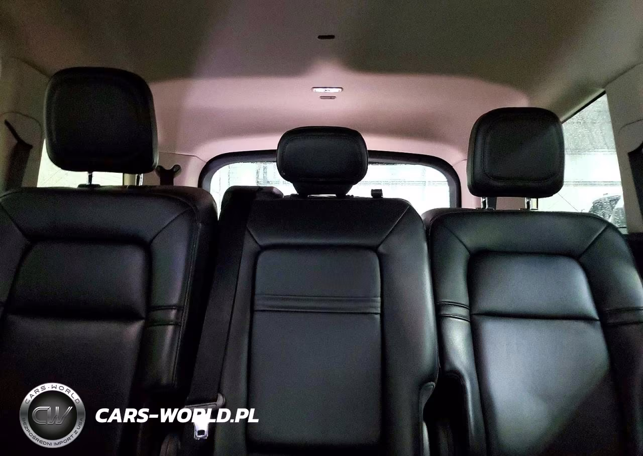 2023 Lincoln Aviator VIN:5LM5J6XC9PGL12978 - 10