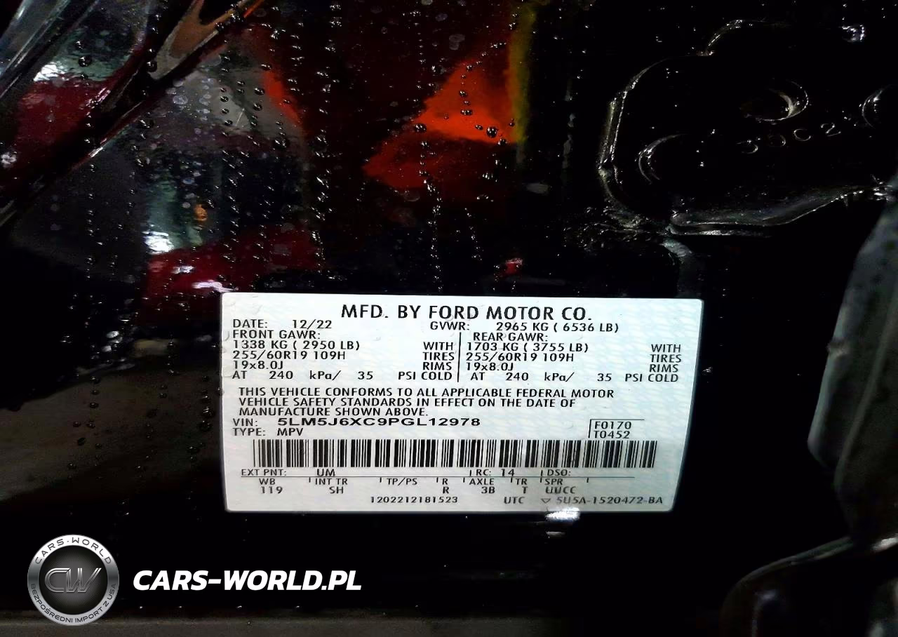 2023 Lincoln Aviator VIN:5LM5J6XC9PGL12978 - 13