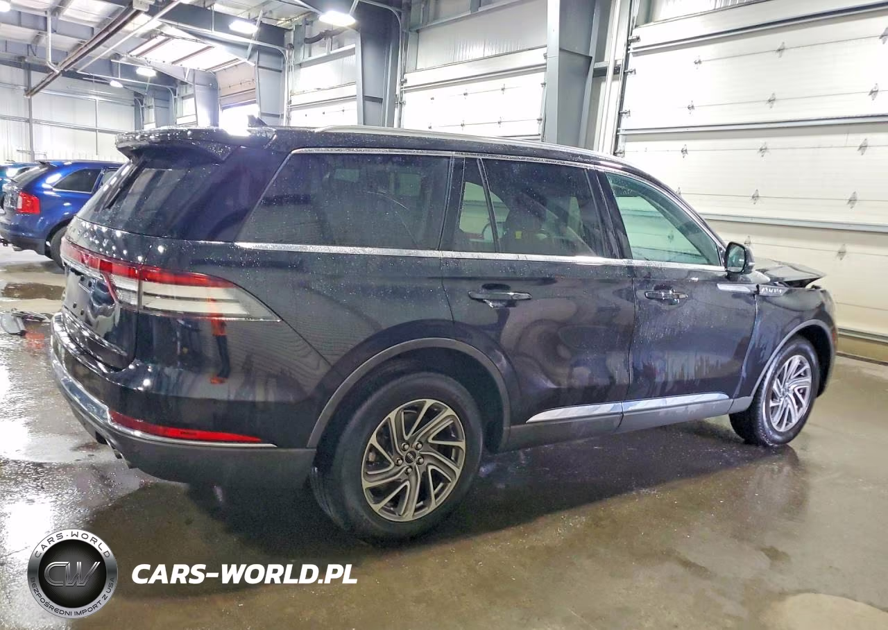 2023 Lincoln Aviator VIN:5LM5J6XC9PGL12978 - 3