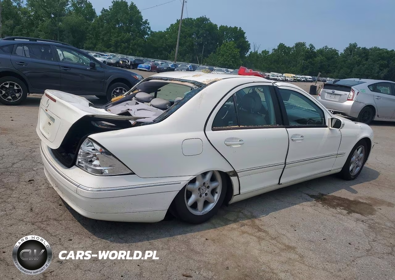 2003 Mercedes-Benz C 240 VIN:WDBRF61JX3F387849 - 3