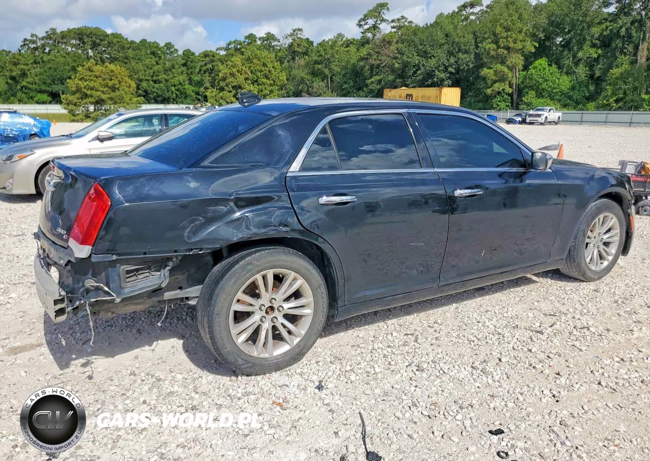 2016 Chrysler 300C VIN:2C3CCAEG2GH207094 - 3