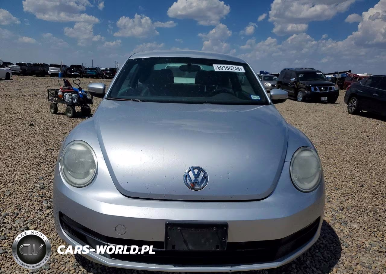 2013 Volkswagen Beetle VIN:3VWJX7AT8DM672776 - 5