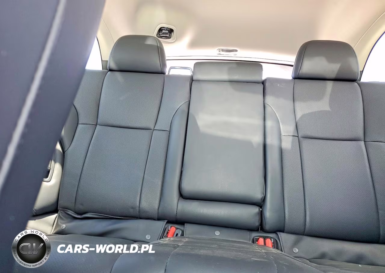 2020 Subaru Outback Limited VIN:4S4BTALC5L3244821 - 10