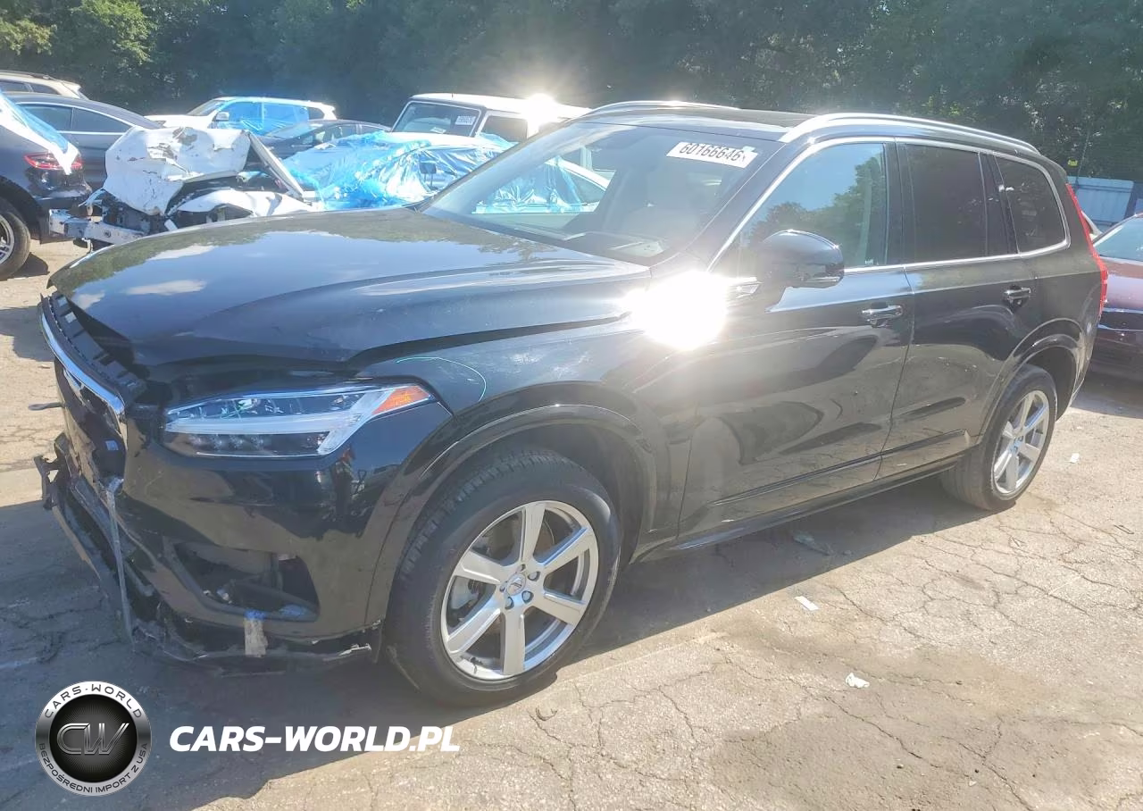 2022 Volvo Xc90 T5 Momentum – zdjęcie 1 z 13