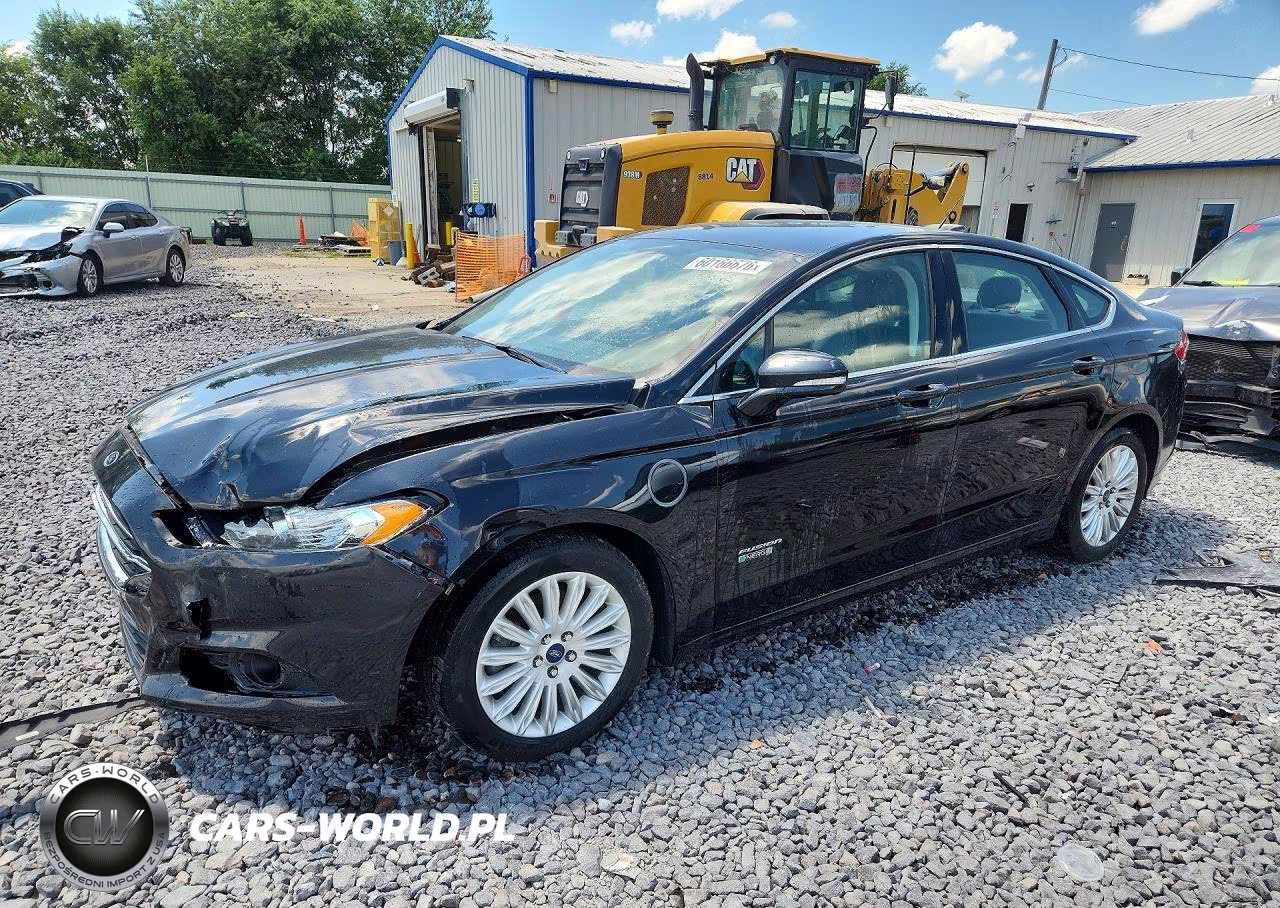 2015 Ford Fusion Se Phev VIN:3FA6P0PU8FR291392 - 1