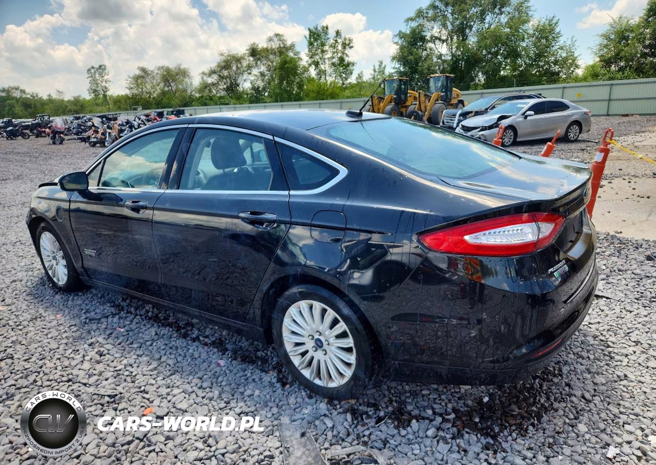 2015 Ford Fusion Se Phev VIN:3FA6P0PU8FR291392 - 2