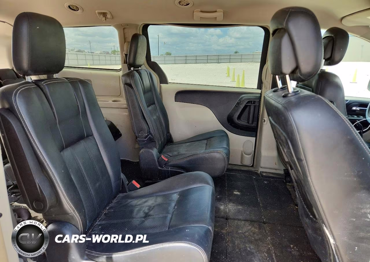 2012 Chrysler Town & Country Touring VIN:2C4RC1BG7CR226318 - 11