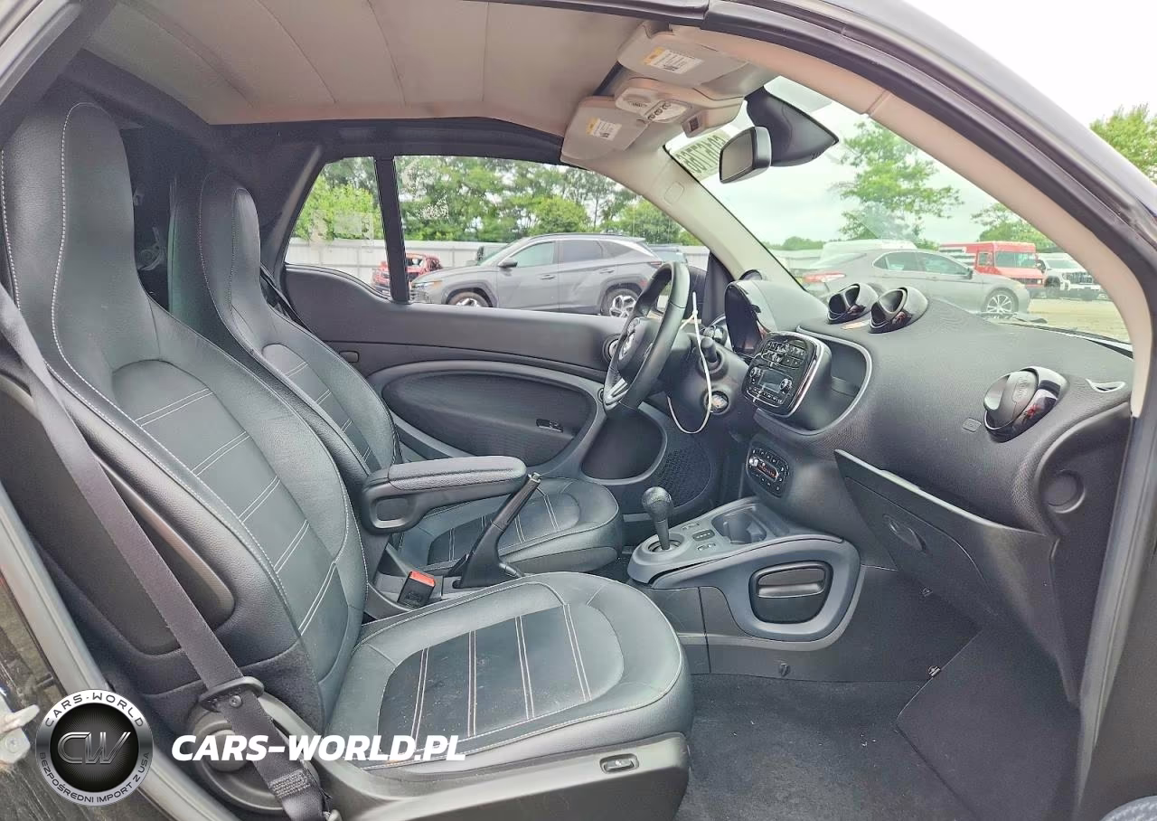 2019 Smart Fortwo VIN:WMEFK9BA8KK393186 - 10