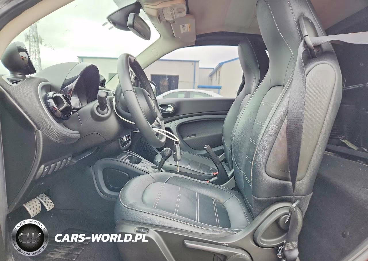 2019 Smart Fortwo VIN:WMEFK9BA8KK393186 - 7