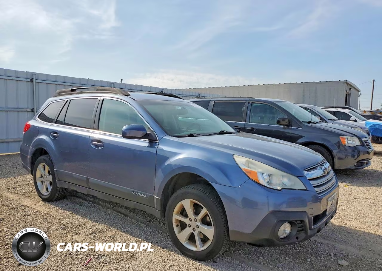 2013 Subaru Outback 2.5I Premium VIN:4S4BRBGC4D3233146 - 4