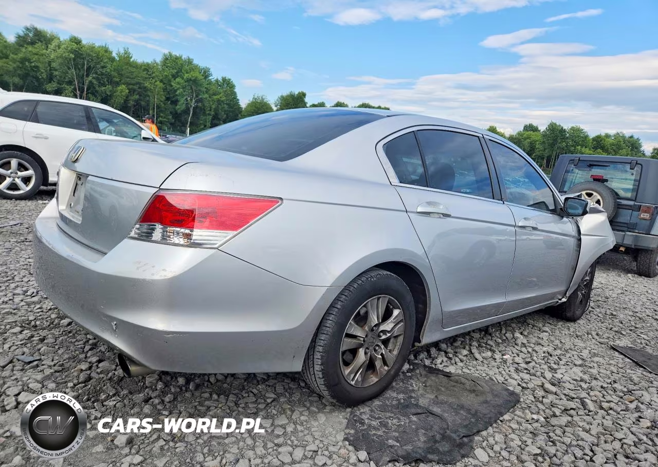 2010 Honda Accord Lxp VIN:1HGCP2F4XAA100831 - 3