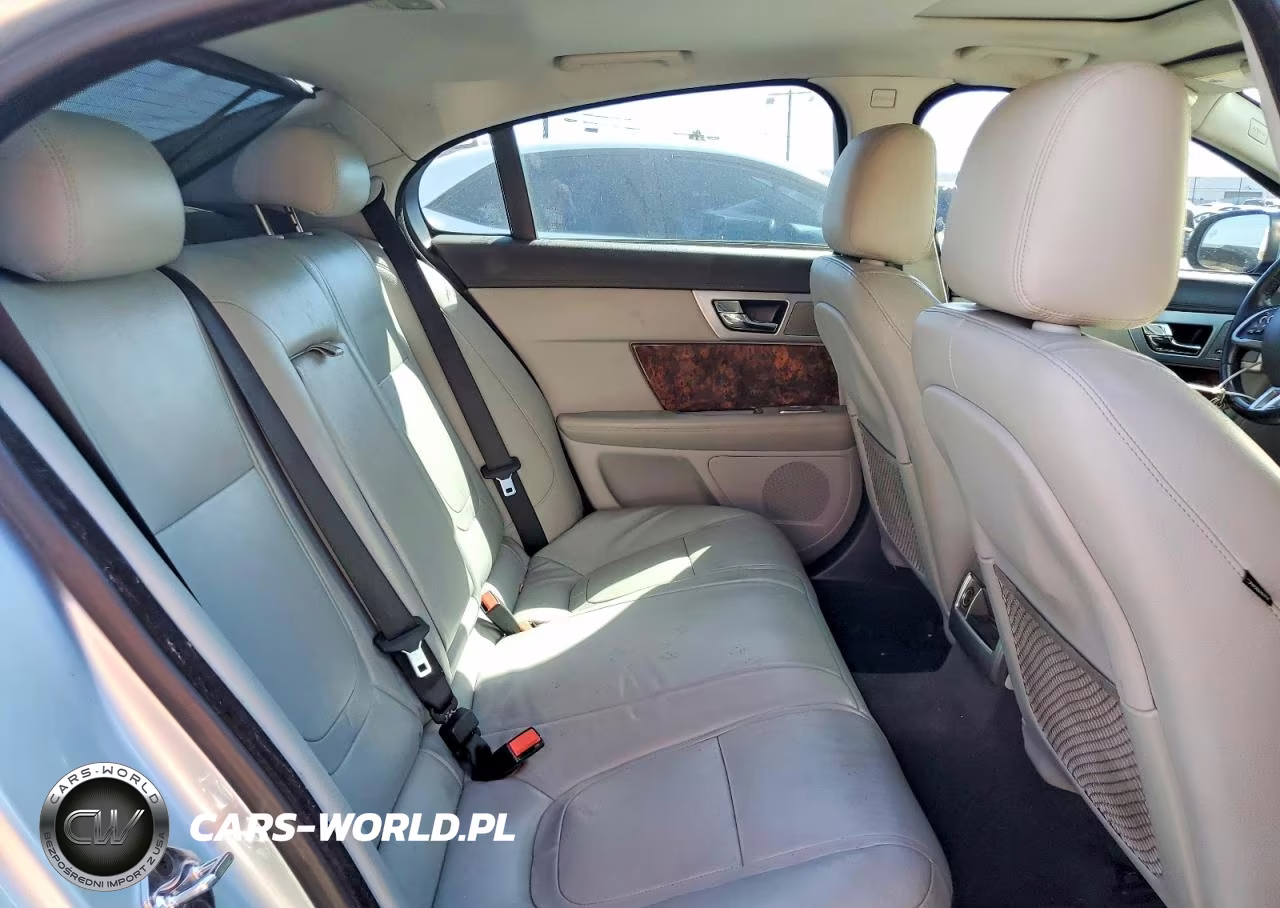 2013 Jaguar Xf VIN:SAJWA0ESXDPU02057 - 10