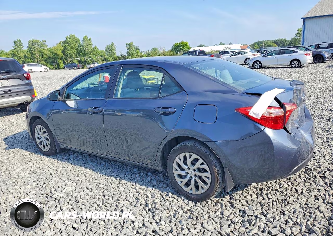 2019 Toyota Corolla VIN:2T1BURHE1KC179434 - 2