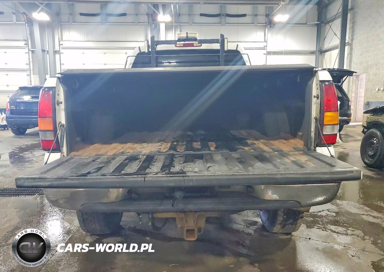 2005 GMC Sierra K2500 Heavy Duty VIN:1GTHK23215F851461 - 6