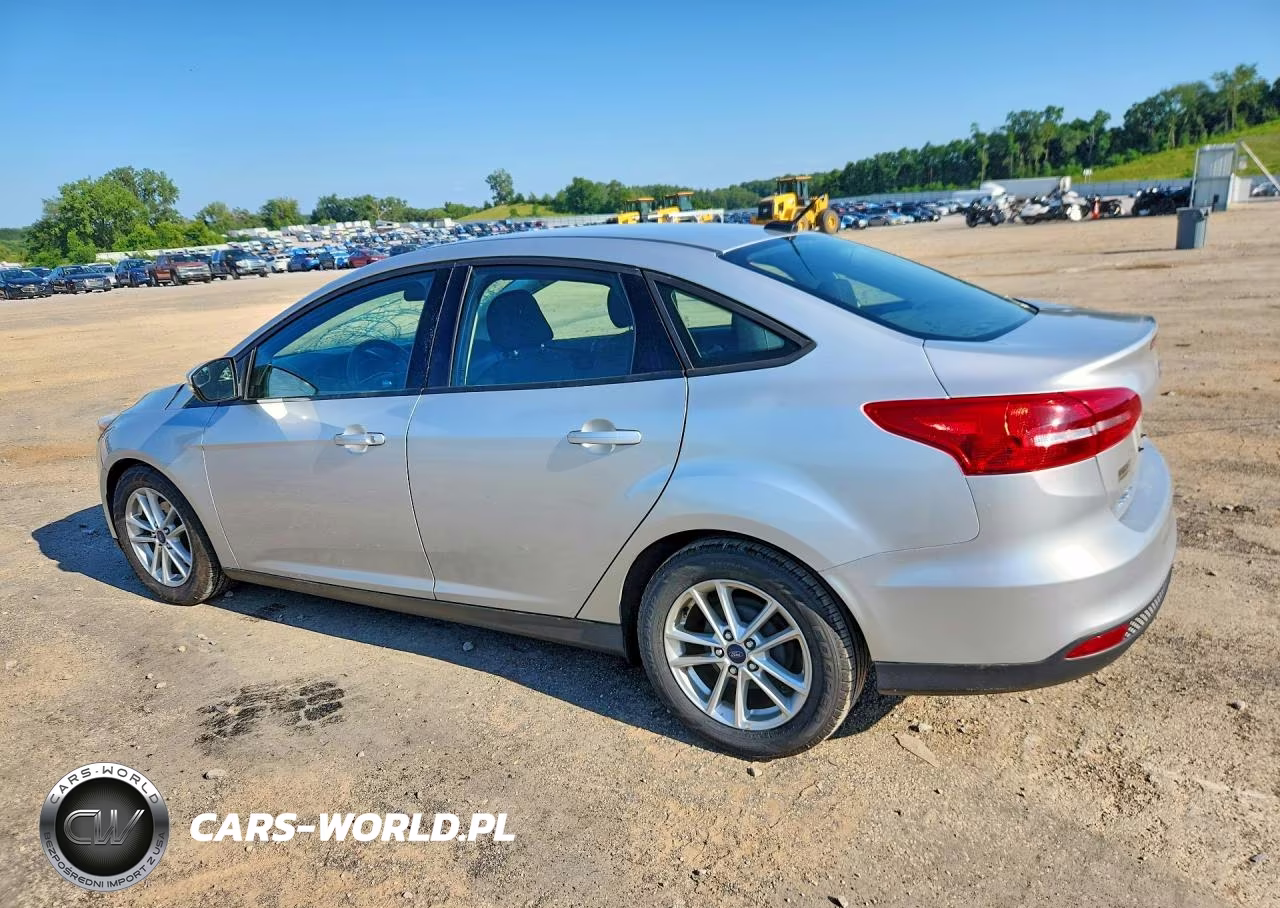 2016 Ford Focus Se VIN:1FADP3F26GL213881 - 2