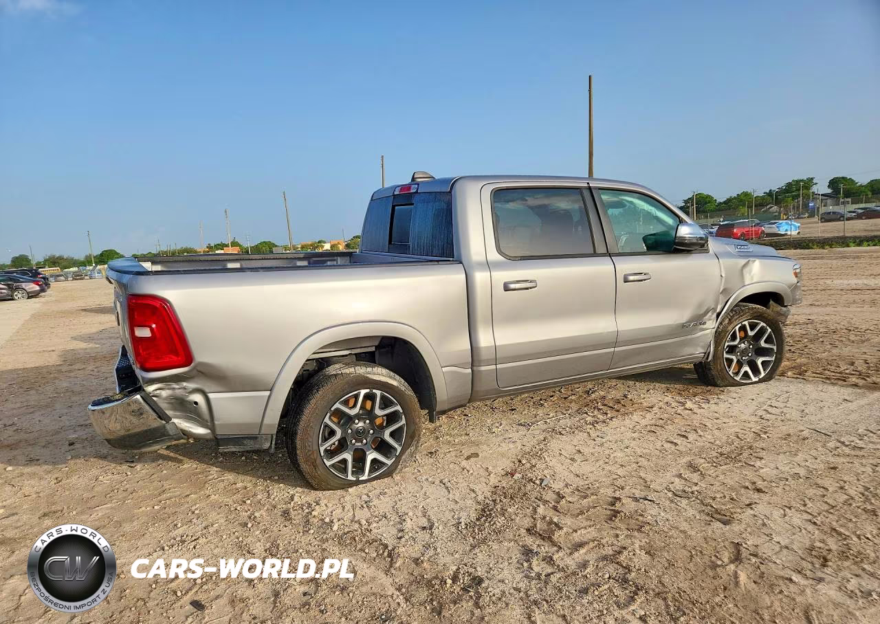 2026 Ram 1500 Laramie 4X4 5'7 Box VIN:1C6SRFJP3TN255513 - 3