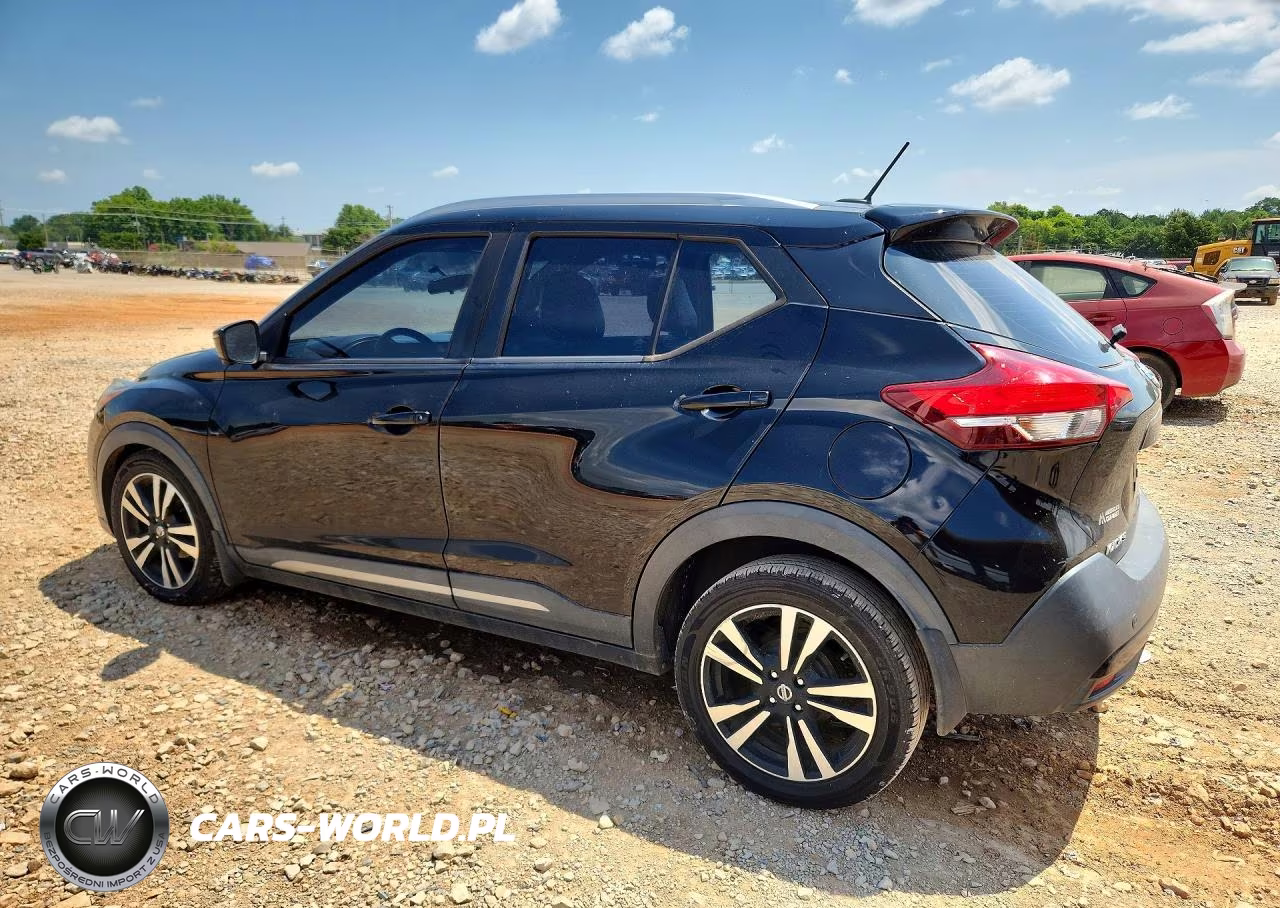 2019 Nissan Kicks Sr VIN:3N1CP5CU5KL541588 - 2