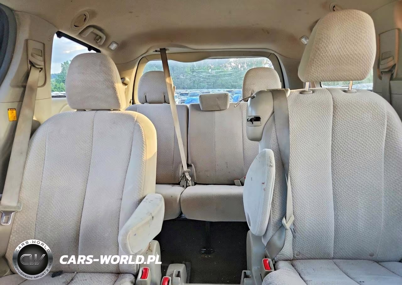 2011 Toyota Sienna Le VIN:5TDKK3DC8BS094136 - 10