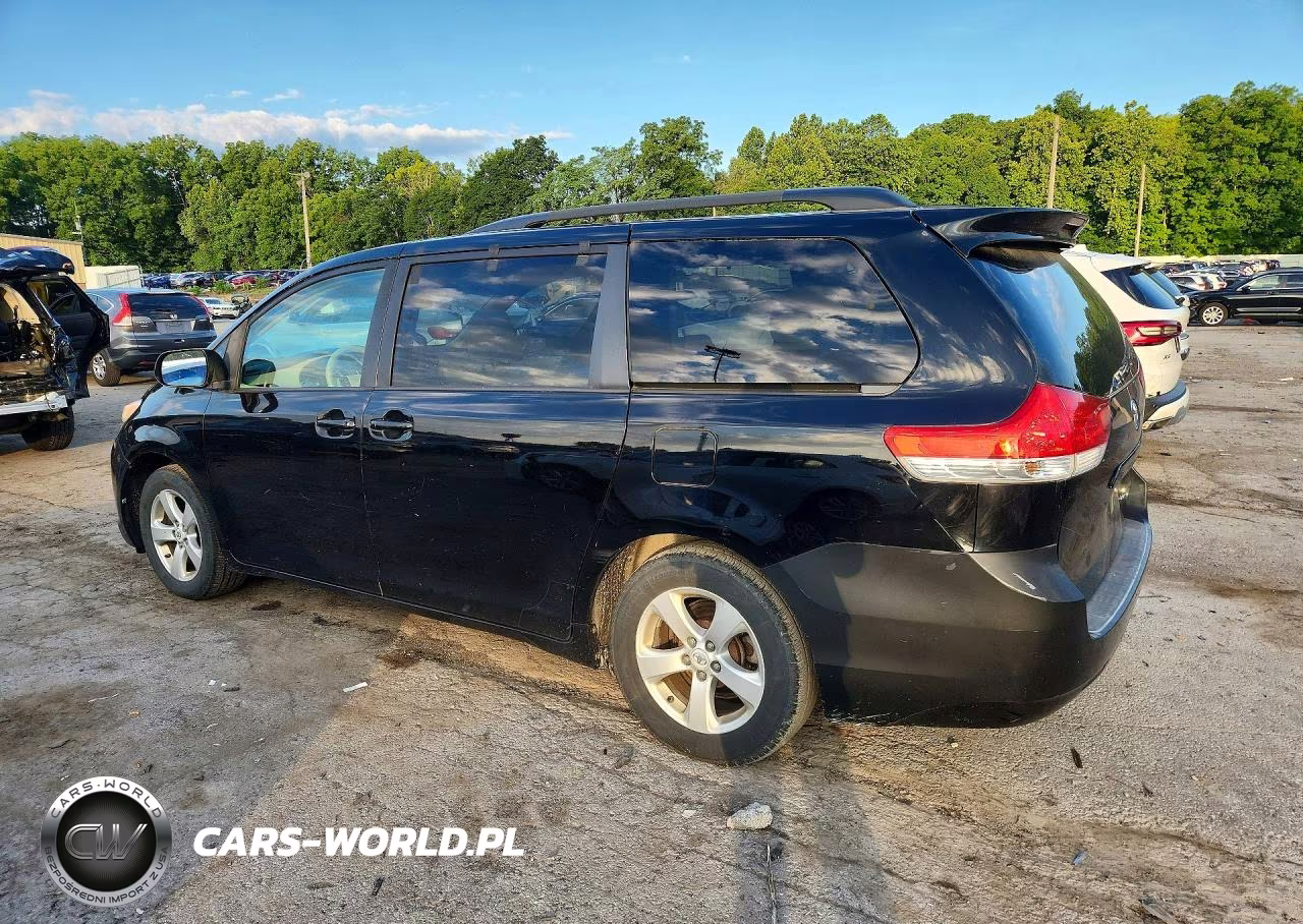 2011 Toyota Sienna Le VIN:5TDKK3DC8BS094136 - 2