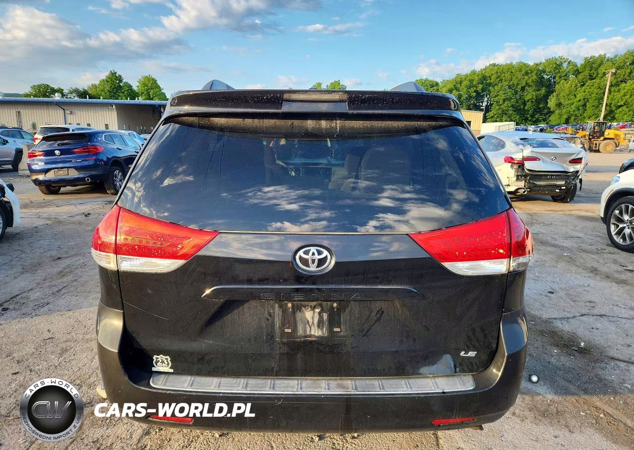 2011 Toyota Sienna Le VIN:5TDKK3DC8BS094136 - 6