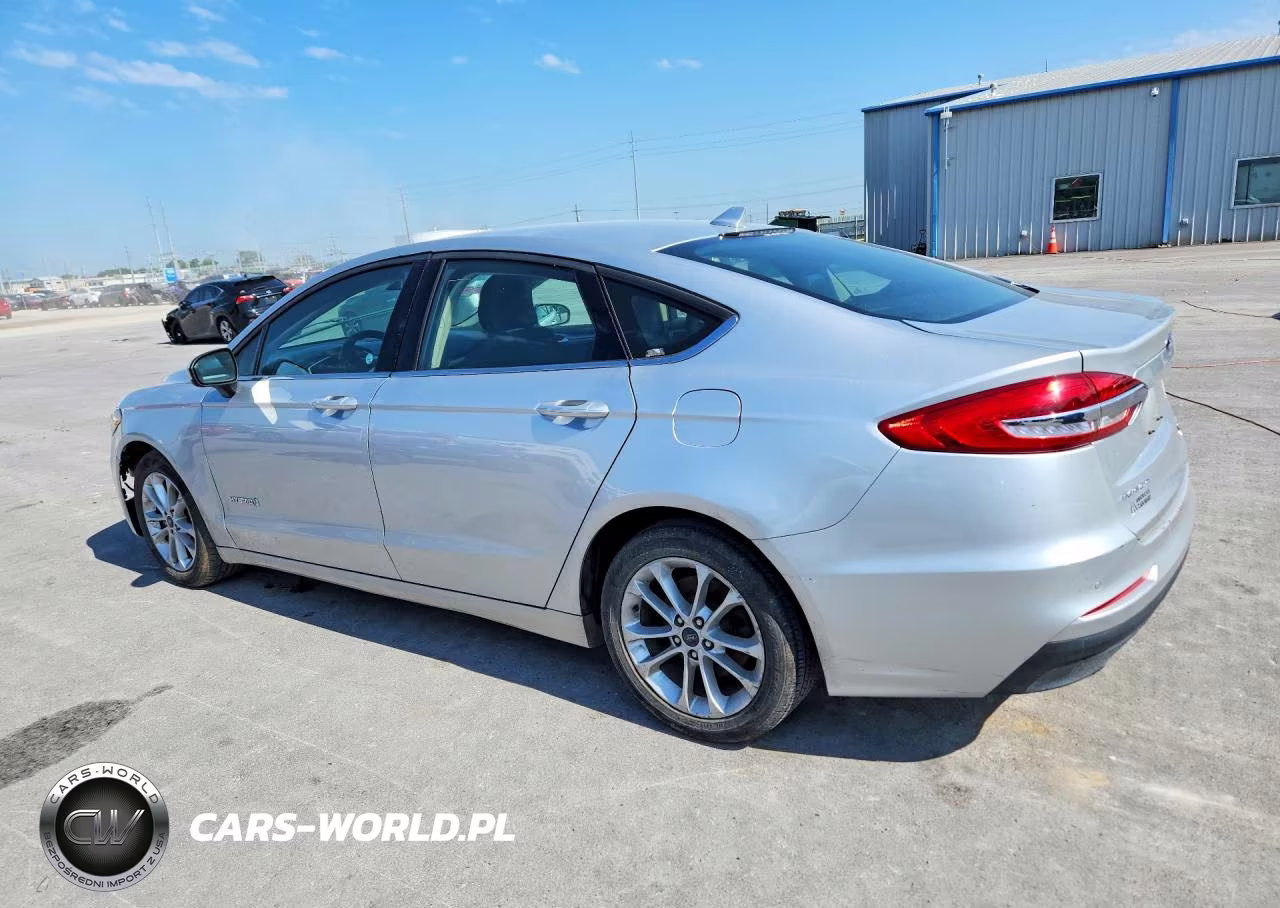 2019 Ford Fusion Se VIN:3FA6P0LU0KR272271 - 2