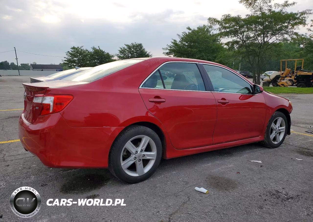 2014 Toyota Camry Se VIN:4T1BF1FK3EU796504 - 3