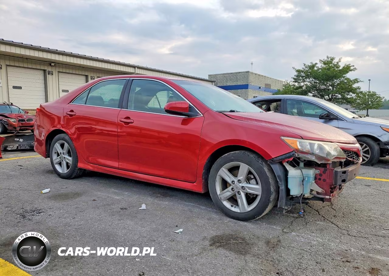 2014 Toyota Camry Se VIN:4T1BF1FK3EU796504 - 4