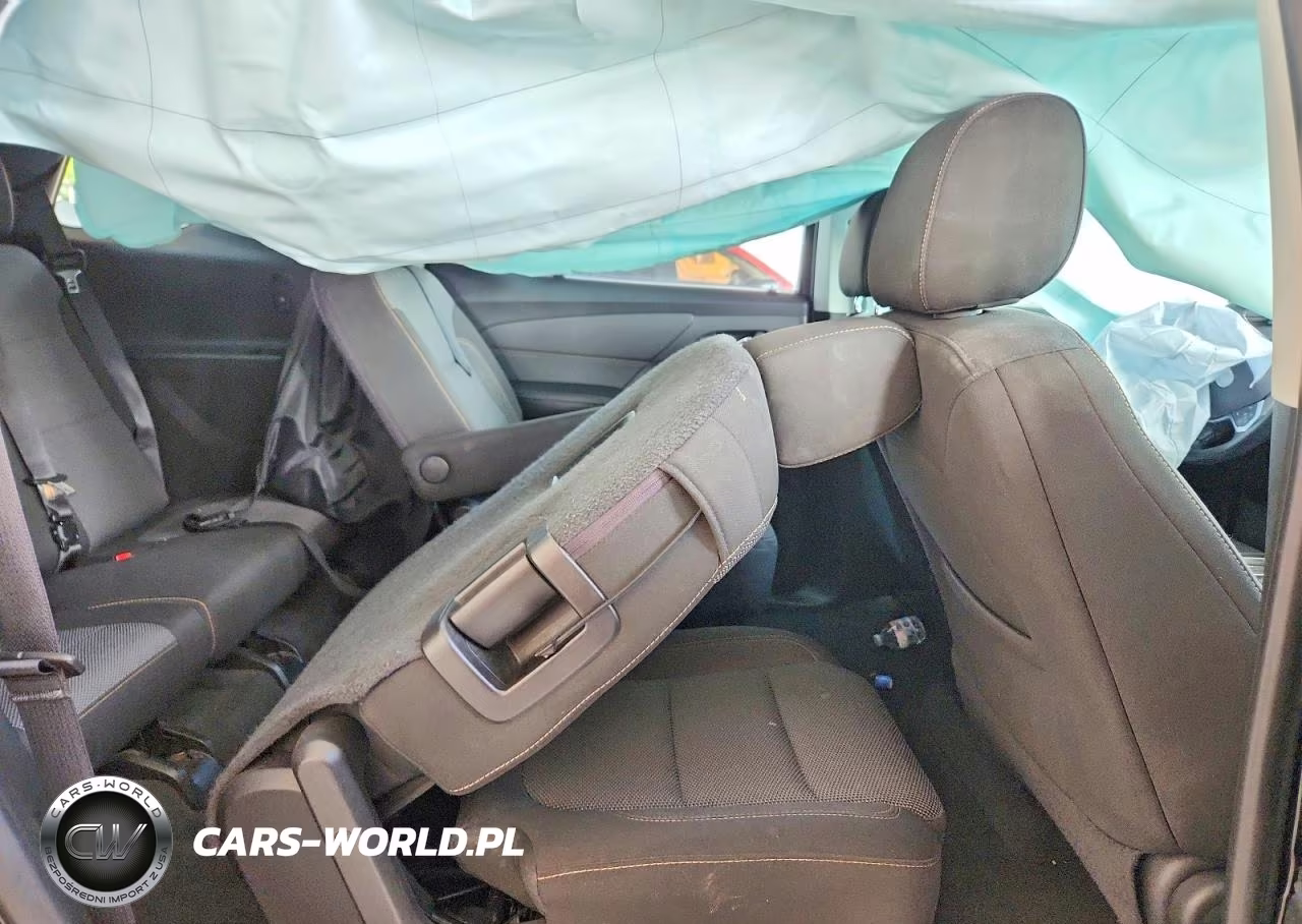 2019 Chevrolet Traverse Lt VIN:1GNERGKW0KJ204226 - 10
