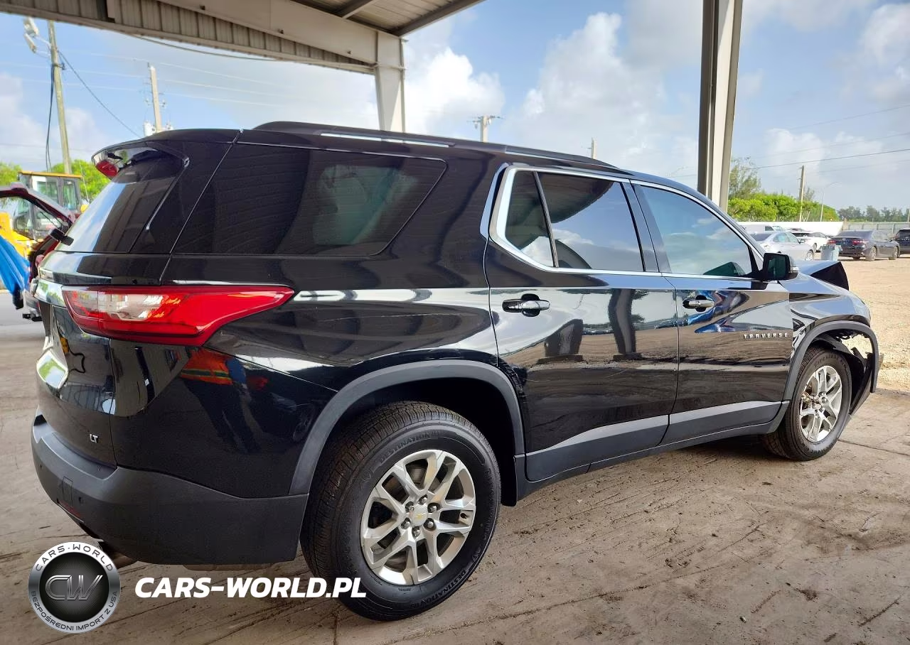 2019 Chevrolet Traverse Lt VIN:1GNERGKW0KJ204226 - 3