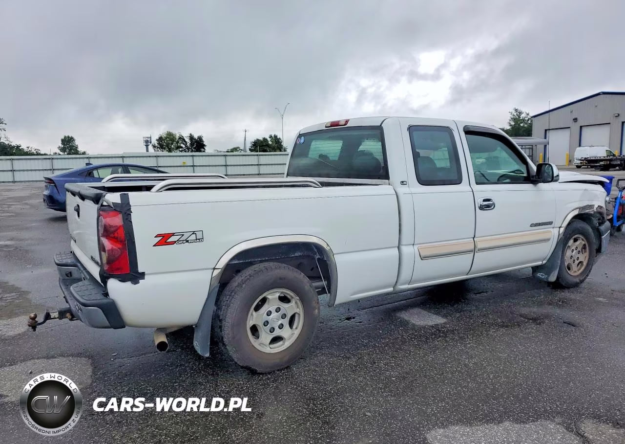 2004 Chevrolet Silverado C1500 VIN:2GCEC19V841302700 - 3