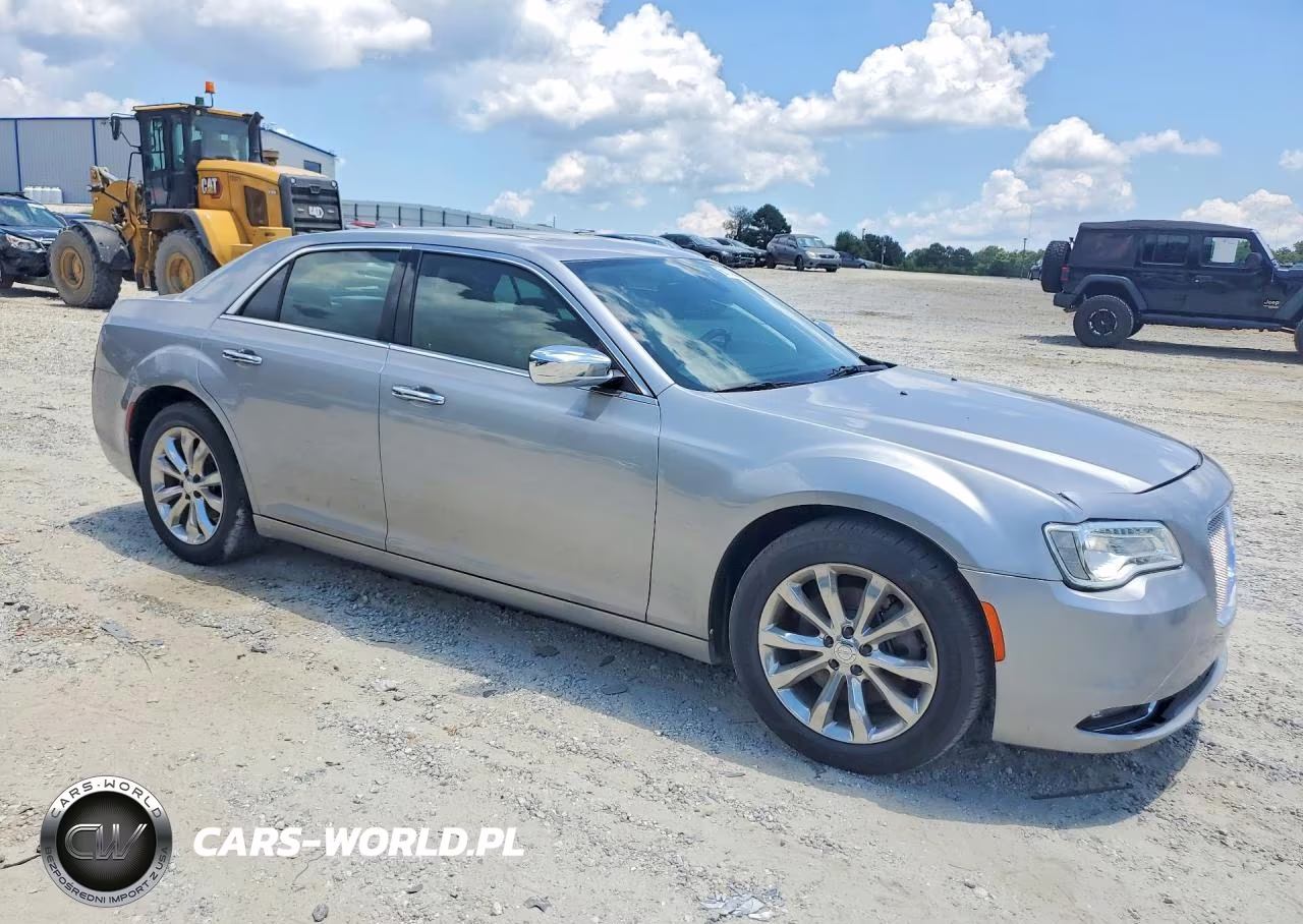 2016 Chrysler 300C VIN:2C3CCAKG3GH208498 - 4