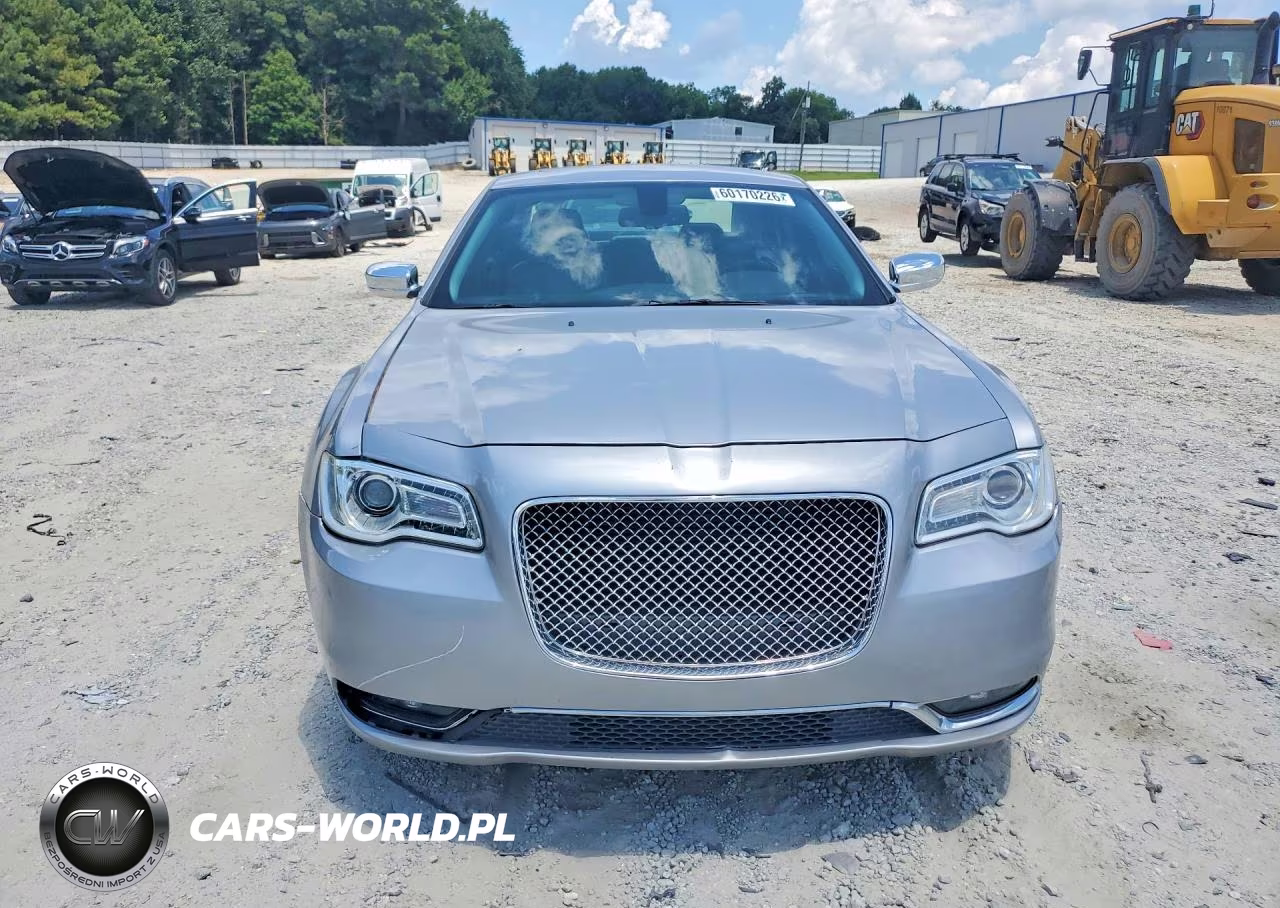 2016 Chrysler 300C VIN:2C3CCAKG3GH208498 - 5