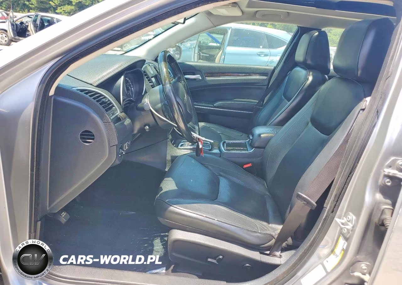 2016 Chrysler 300C VIN:2C3CCAKG3GH208498 - 7