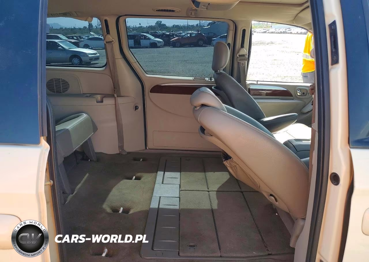2007 Chrysler Town & Country Touring VIN:2A4GP54L37R152988 - 10
