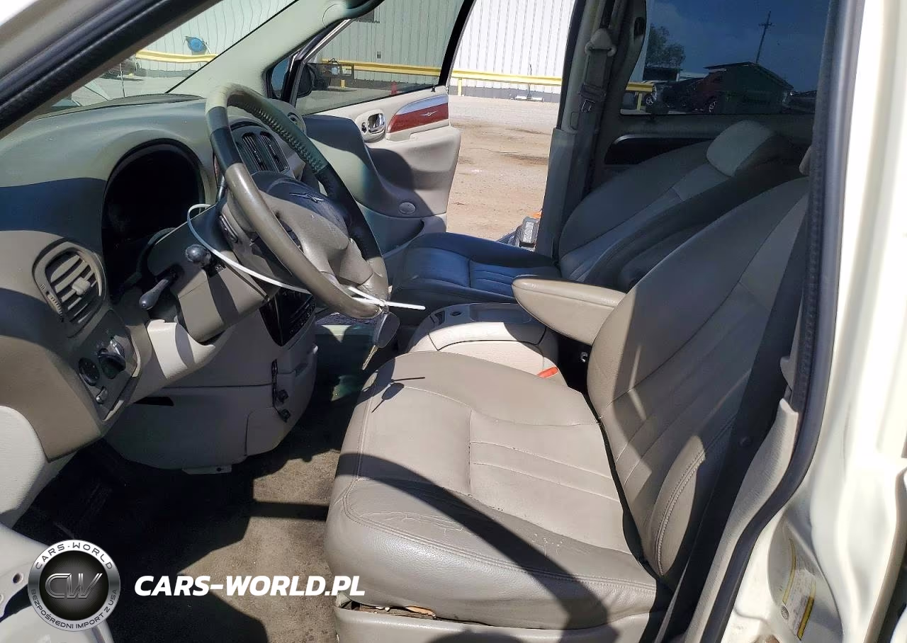 2007 Chrysler Town & Country Touring VIN:2A4GP54L37R152988 - 7