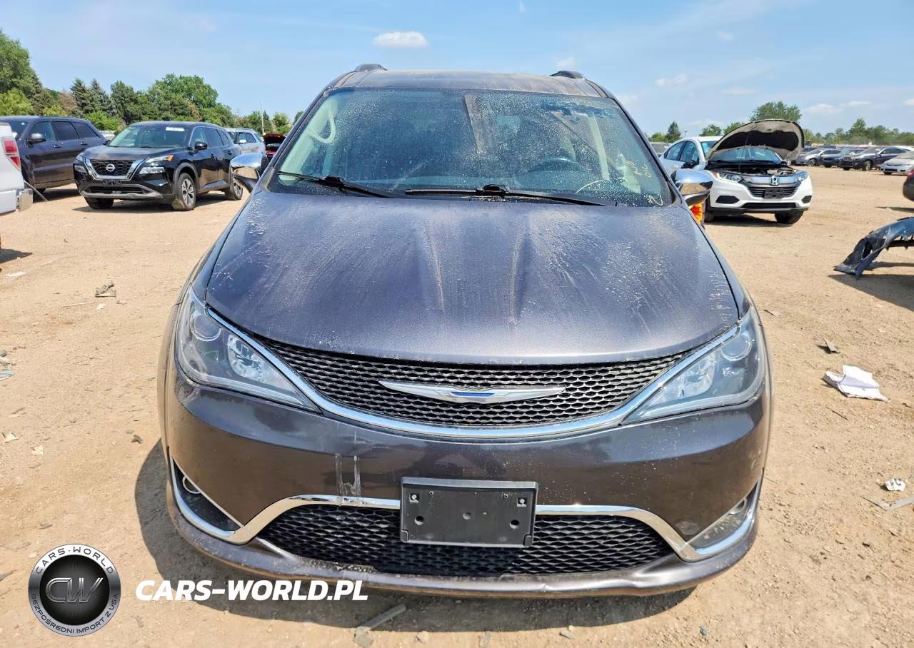 2018 Chrysler Pacifica Limited VIN:2C4RC1GG9JR353898 - 5
