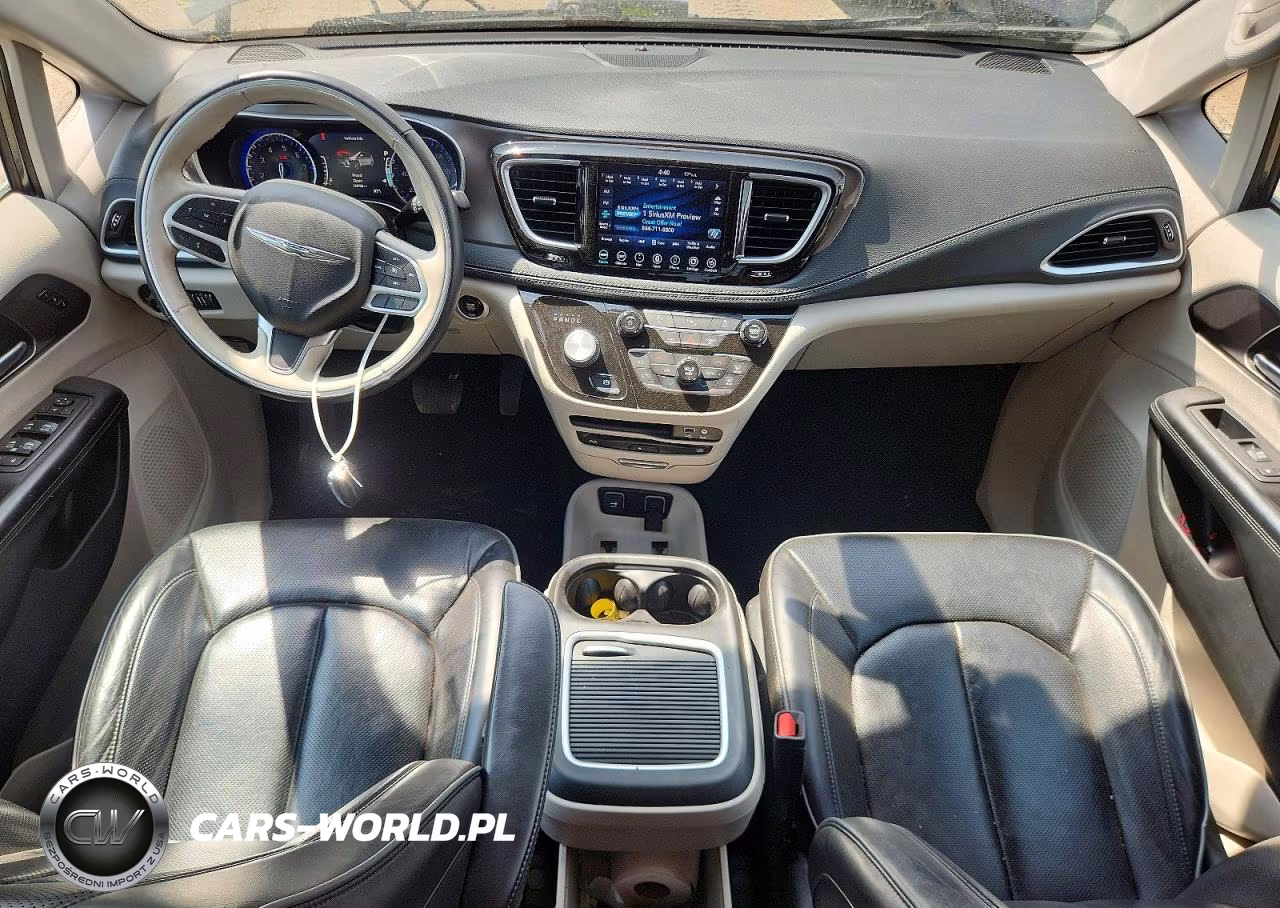2018 Chrysler Pacifica Limited VIN:2C4RC1GG9JR353898 - 8