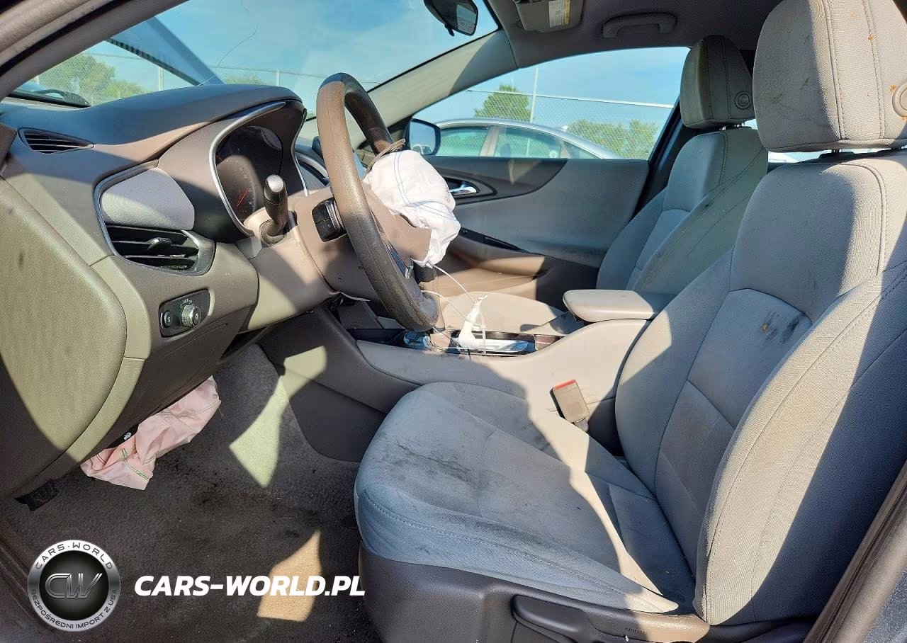 2019 Chevrolet Malibu Ls VIN:1G1ZC5ST2KF136559 - 7