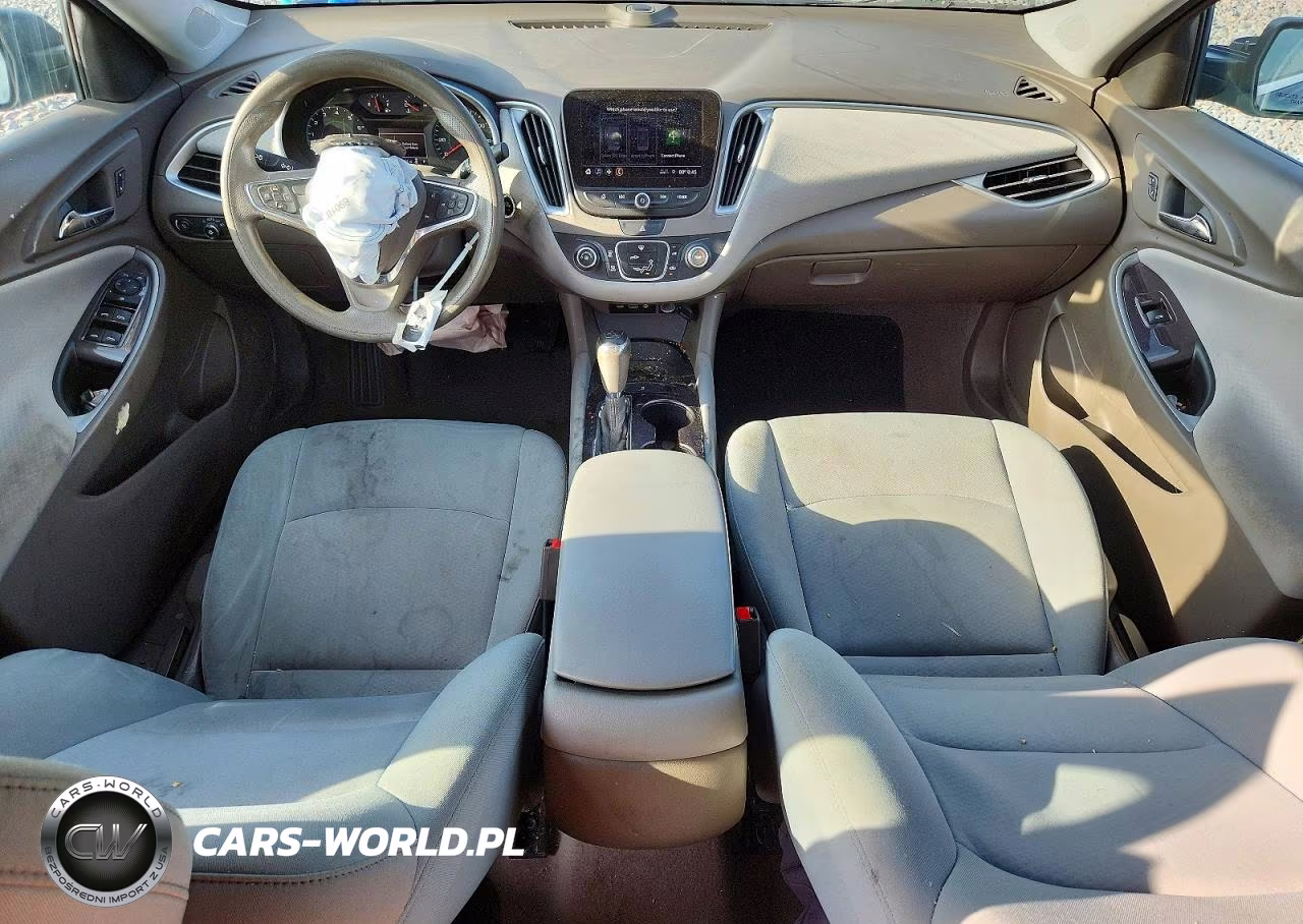 2019 Chevrolet Malibu Ls VIN:1G1ZC5ST2KF136559 - 8