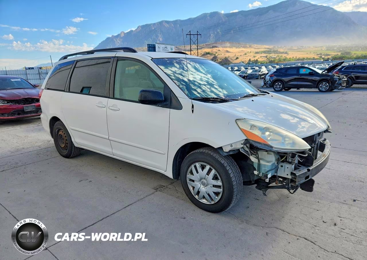2008 Toyota Sienna Le 8-Passenger VIN:5TDZK23C18S178382 - 4
