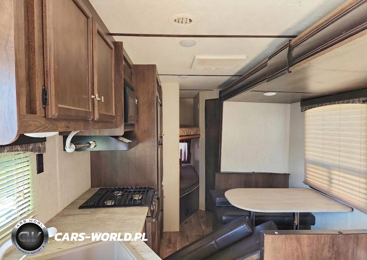 2018 Starcraft Autumn Ridge Camper VIN:1SABS0BP0J2ZL5399 - 6