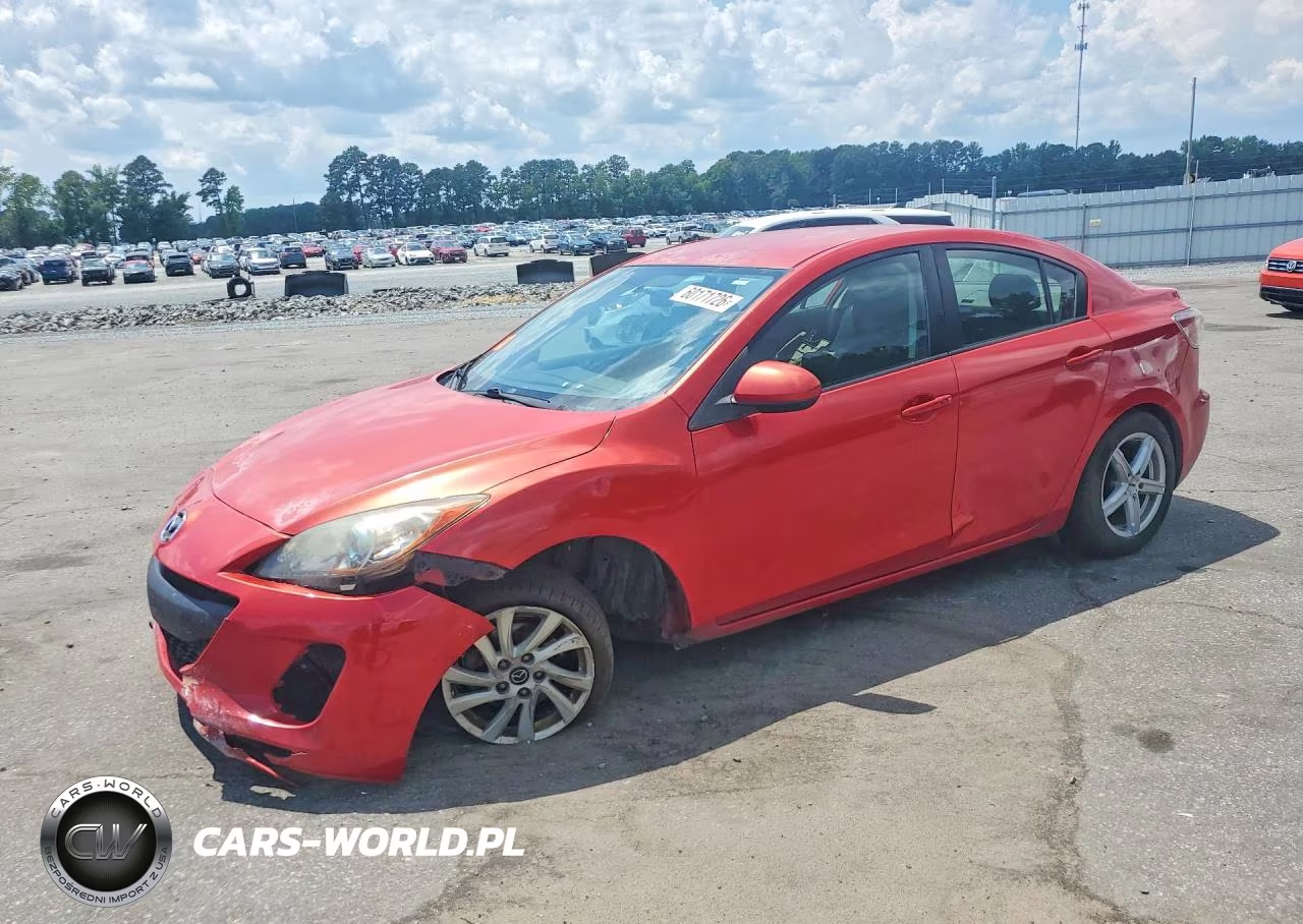 2013 Mazda 3 I