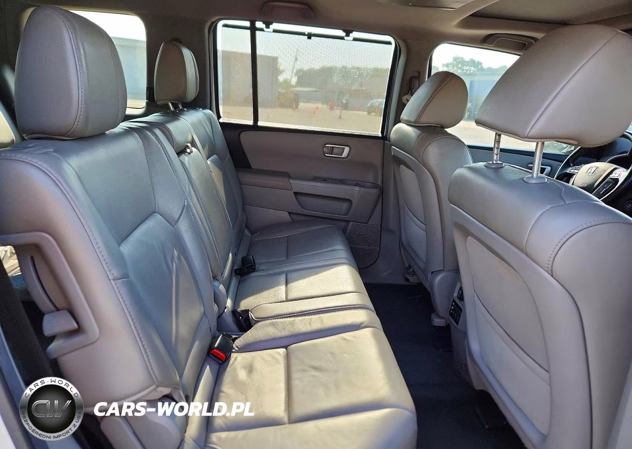 2012 Honda Pilot Touring VIN:5FNYF3H9XCB040792 - 10