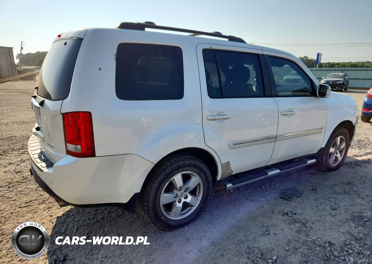 2012 Honda Pilot Touring VIN:5FNYF3H9XCB040792 - 3