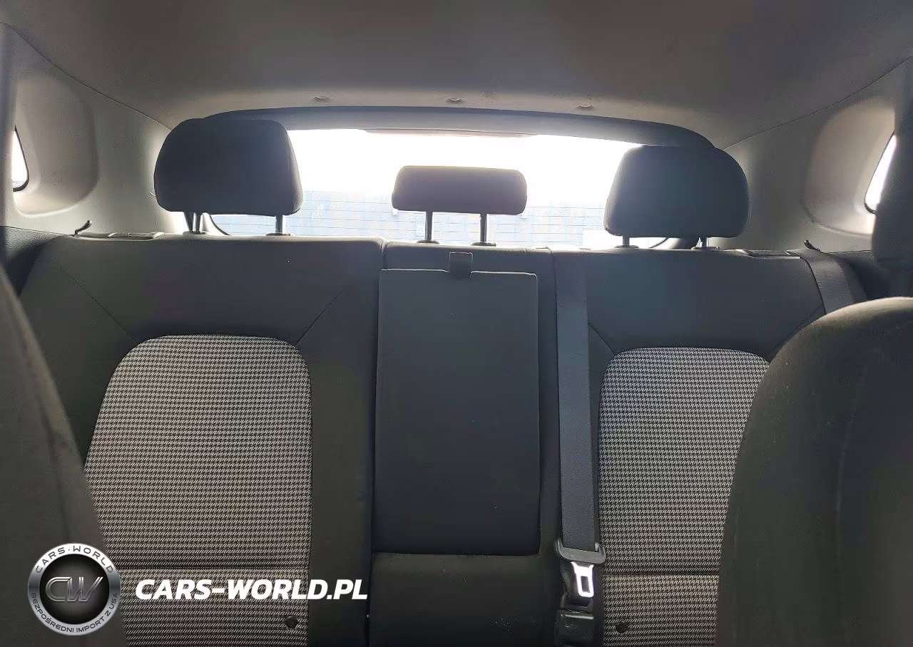 2019 Hyundai Kona Se VIN:KM8K1CAA6KU299113 - 10