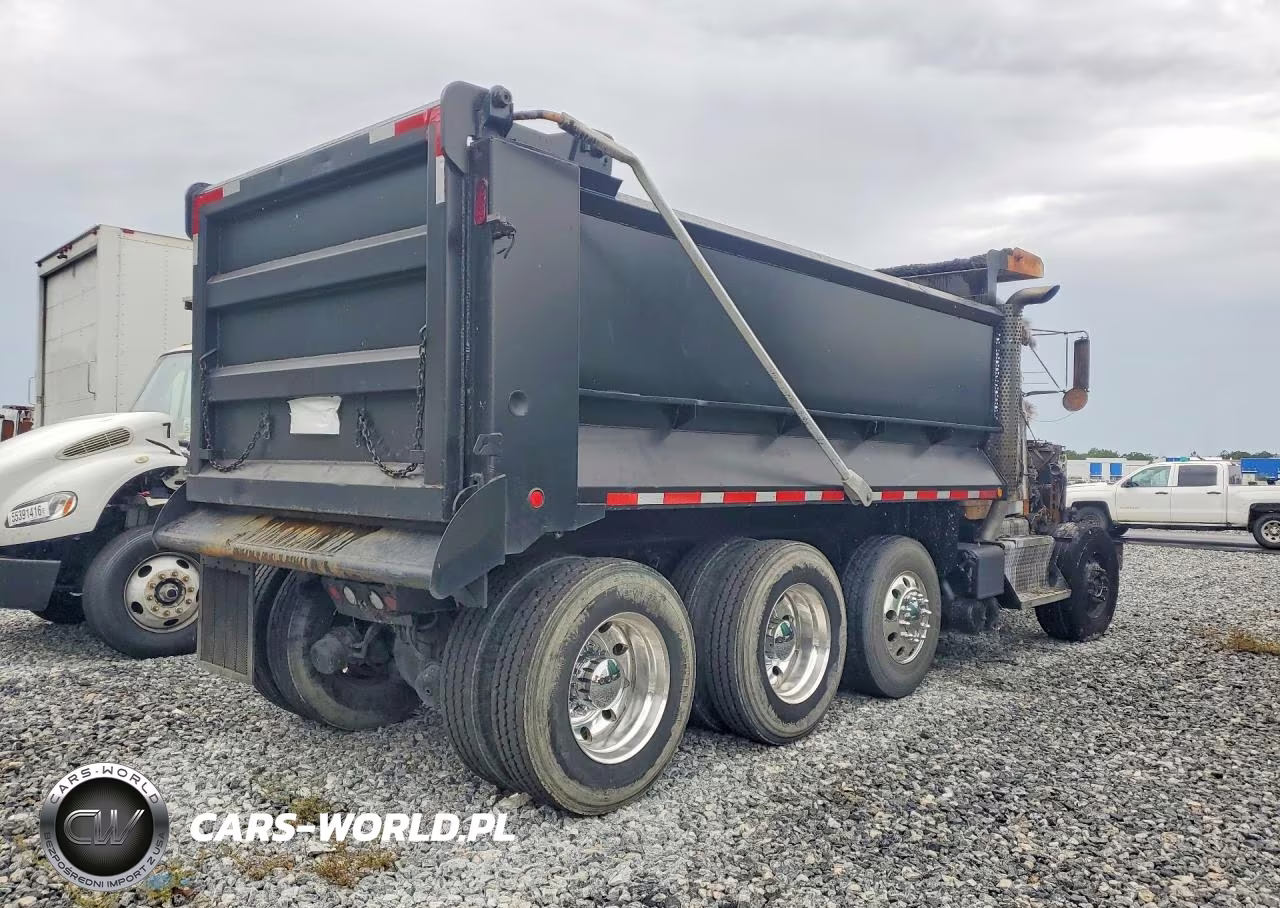 2017 Kenworth Construction T800 VIN:1NKDX4EXXHJ164838 - 3