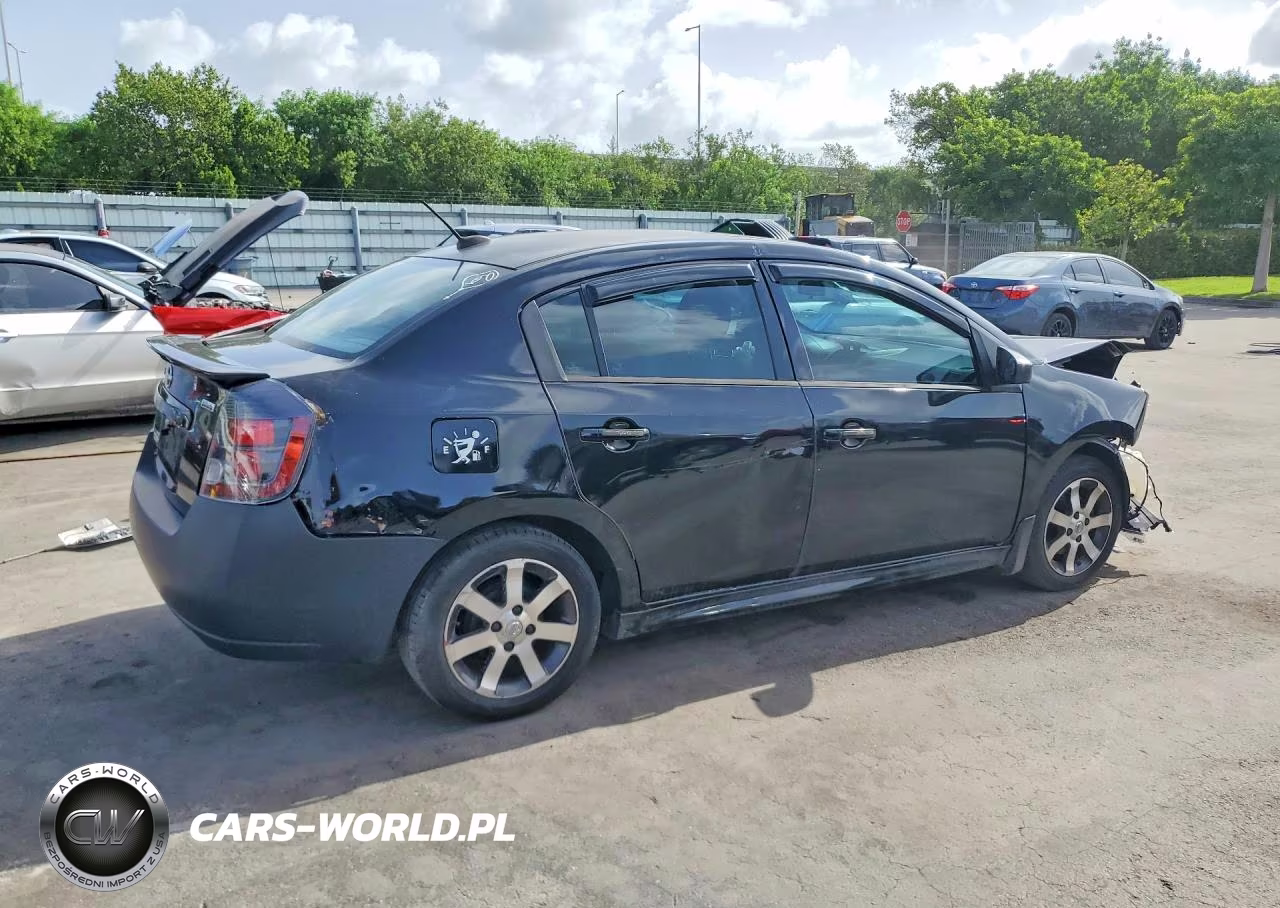2012 Nissan Sentra 2.0 VIN:3N1AB6AP8CL645163 - 3