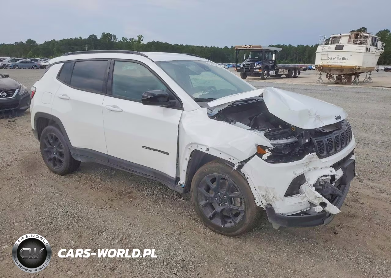 2025 Jeep Compass Latitude VIN:3C4NJDBN7ST599343 - 4