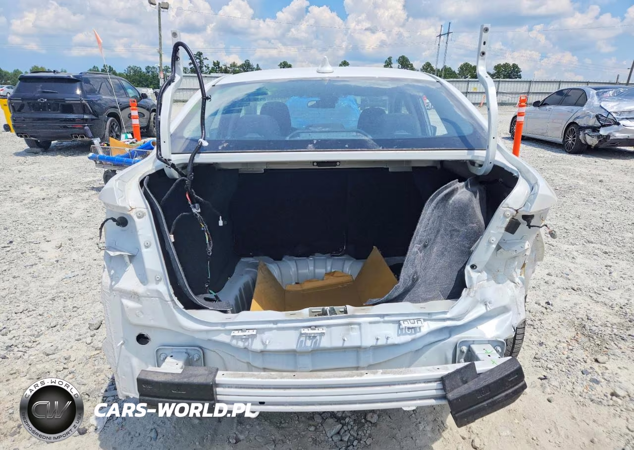 2025 Nissan Versa Sv VIN:3N1CN8EVXSL816563 - 6