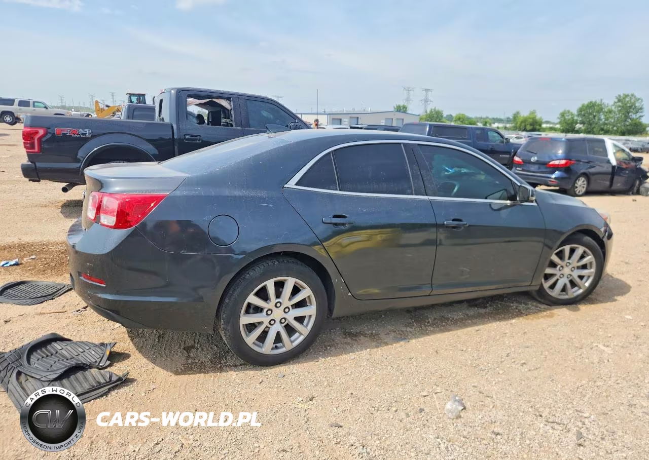 2015 Chevrolet Malibu 2Lt VIN:1G11D5SLXFF180681 - 3